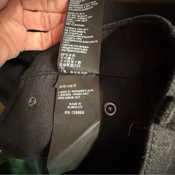 The Kooples Black Regular Fit Jeans Size 27 NWT Skull Button Stretch Denim - Picture 14 of 14